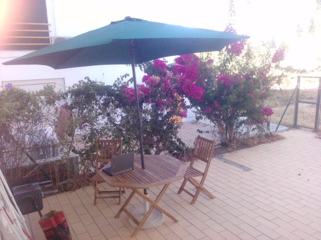 2 Bedroom Apartment Falesia Beach Албуфейра Номер фото
